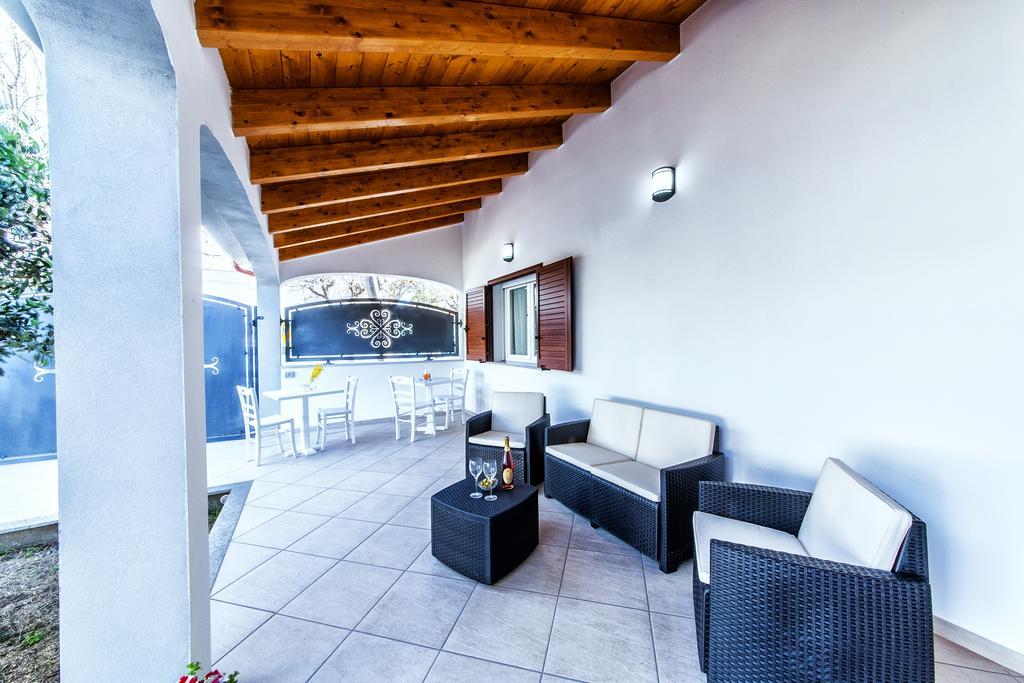 Isola Antica Hotel Sant'Antioco Exterior photo
